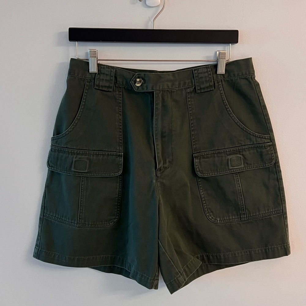LIKE NEW DRESS BARN 100% COTTON WOMENS CARGO STYLE SHORTS SIZE 12 KHAKI GREEN - Picture 3 of 7